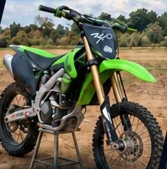 Su moto de motocross